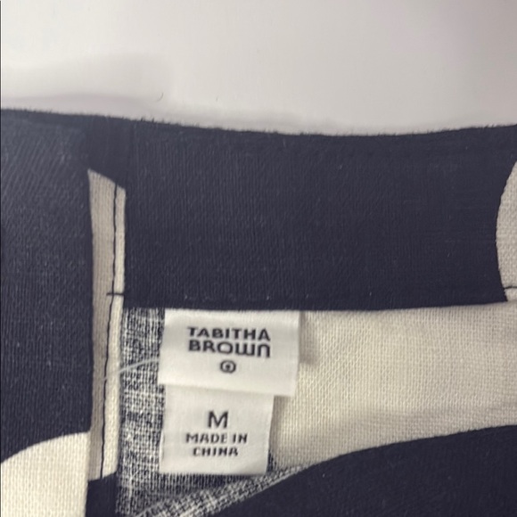 Elegant Black and White Polka Dot Blouse - Picture 7 of 7